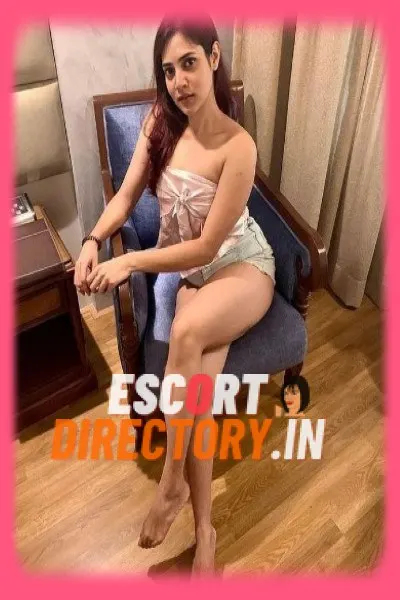 Pune Escort Aarti in Viman Nagar for Weekend Pleasure